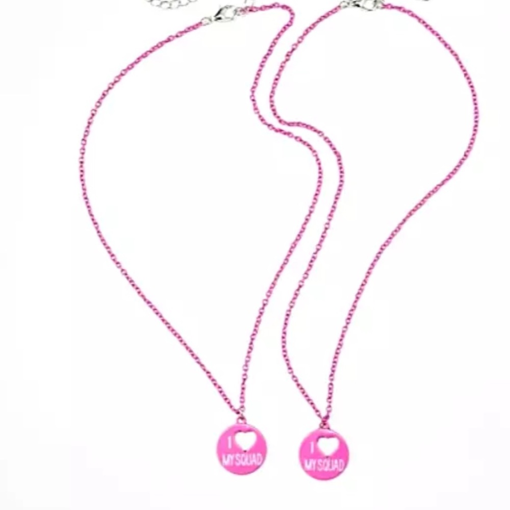 🎅🏽 Girls' I Heart My Squad Necklace